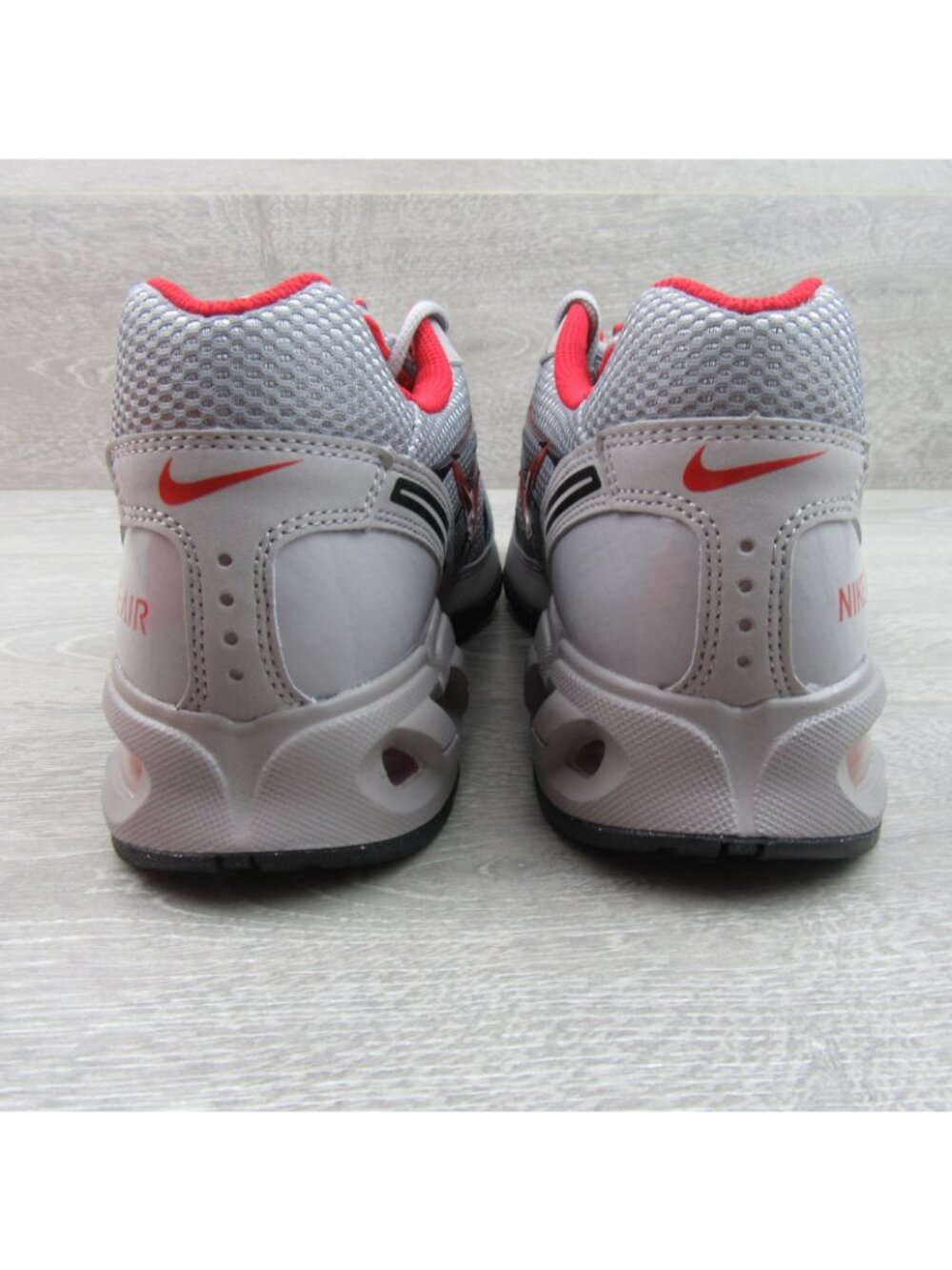 Nike Air Max Torch 4 Men's Size 11 Athletic Shoes Grey Red Black NEW - Picture 8 of 13